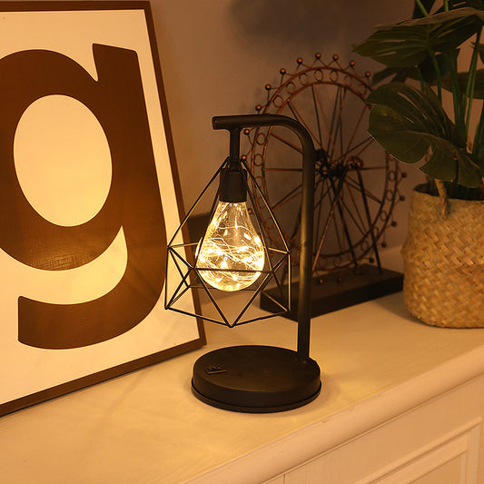 LED-Tischlampe aus Eisen